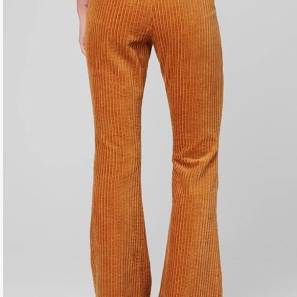 BLANKNYC Wide Wale corduroy Flare pants EUC size 26 - Picture 3 of 10